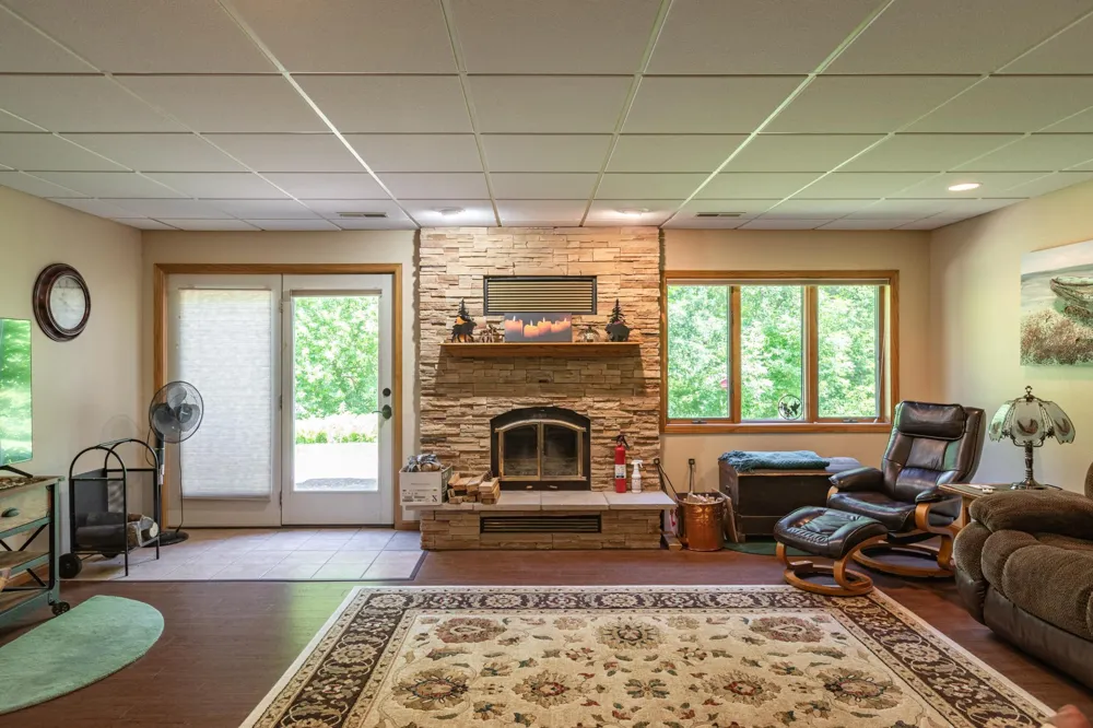 47060 Queens Cove Circle La Crescent, MN 55947
