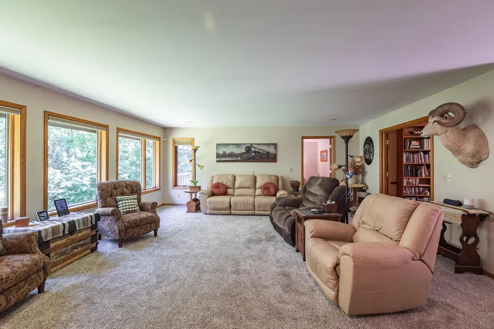 47060 Queens Cove Circle La Crescent, MN 55947