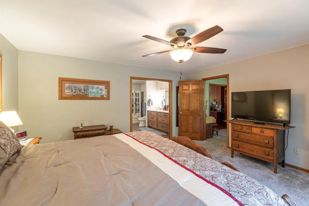 47060 Queens Cove Circle La Crescent, MN 55947