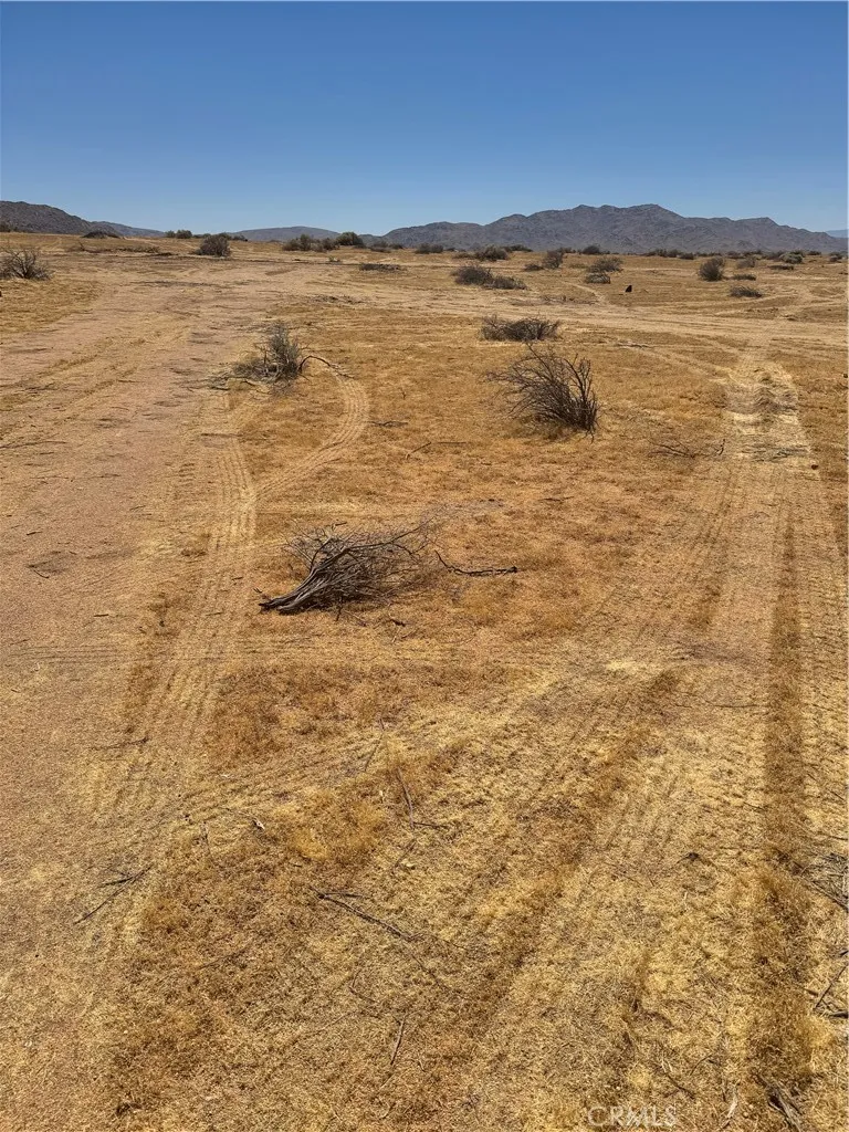 Nanticoke Road Apple Valley, CA 92307