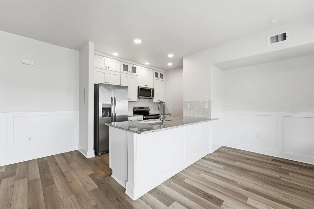 4211 Pointe West Drive #102 Galveston, TX 77554