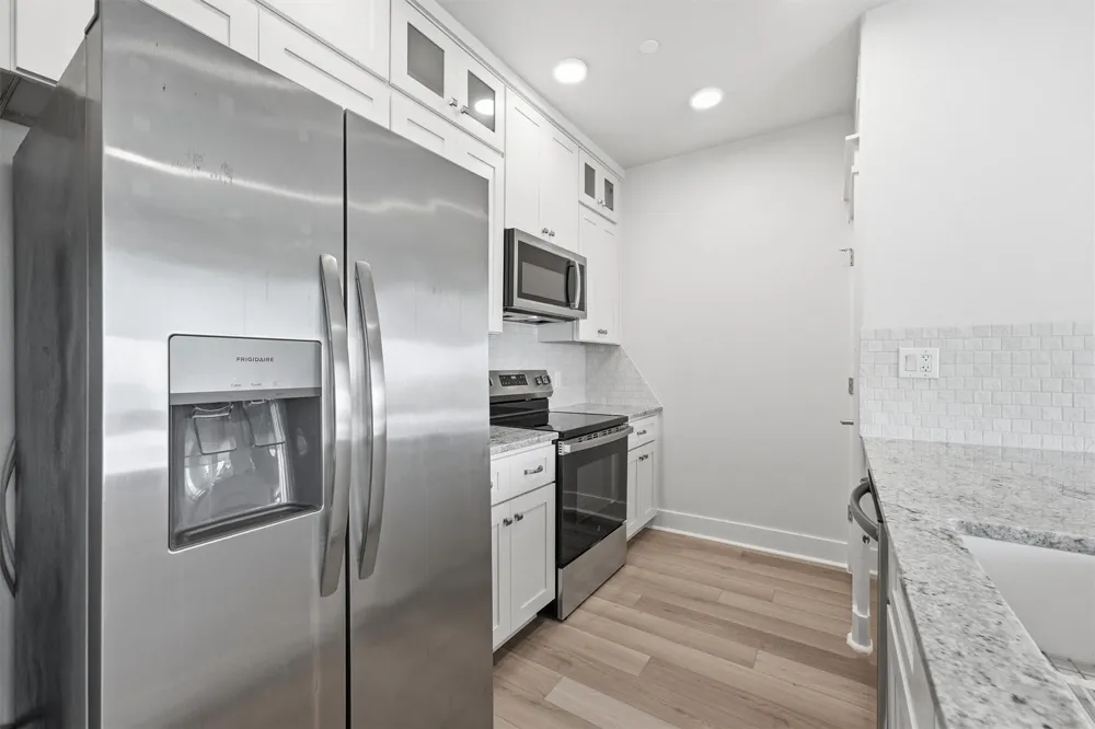 4211 Pointe West Drive #102 Galveston, TX 77554