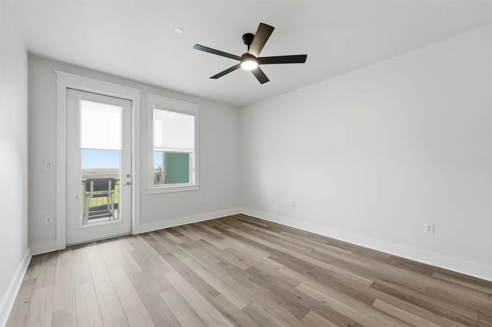 4211 Pointe West Drive #102 Galveston, TX 77554
