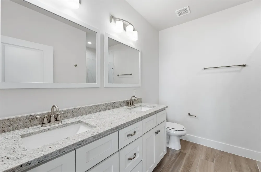 4211 Pointe West Drive #102 Galveston, TX 77554