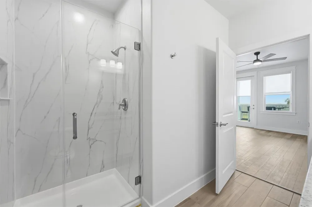 4211 Pointe West Drive #102 Galveston, TX 77554