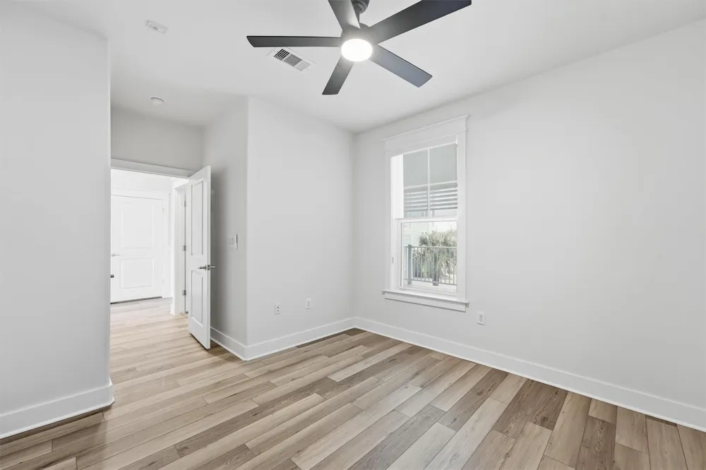 4211 Pointe West Drive #102 Galveston, TX 77554