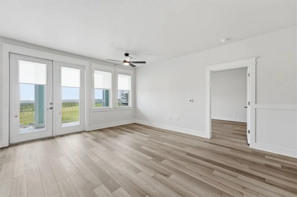 4211 Pointe West Drive #102 Galveston, TX 77554