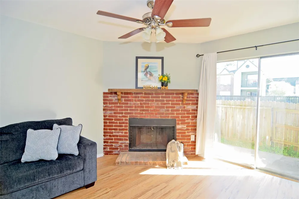 18800 Egret Bay Boulevard #1201 Webster, TX 77058