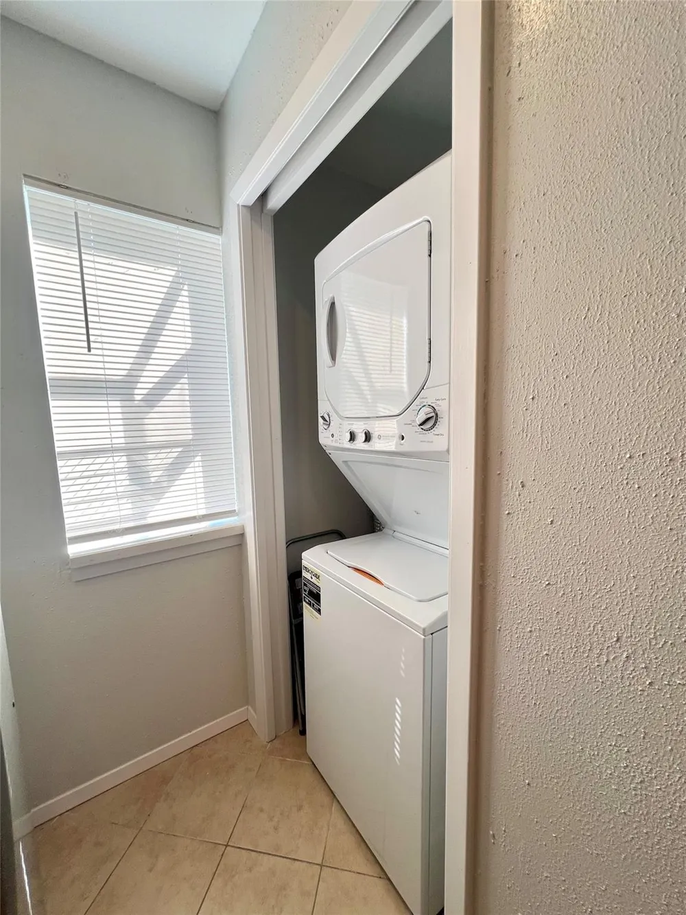 18800 Egret Bay Boulevard #1201 Webster, TX 77058