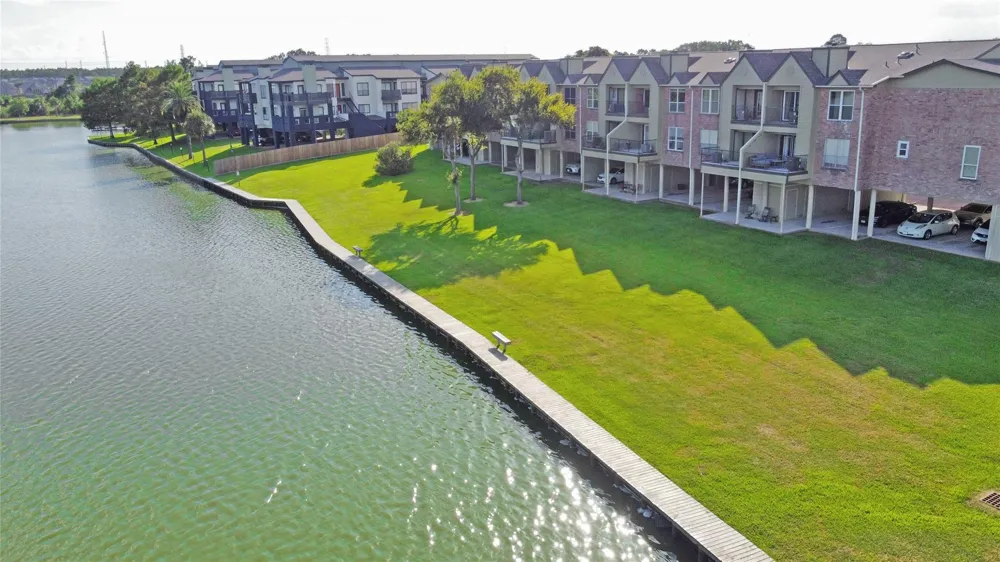 18800 Egret Bay Boulevard #1201 Webster, TX 77058