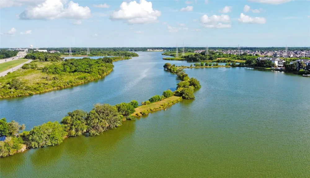 18800 Egret Bay Boulevard #1201 Webster, TX 77058
