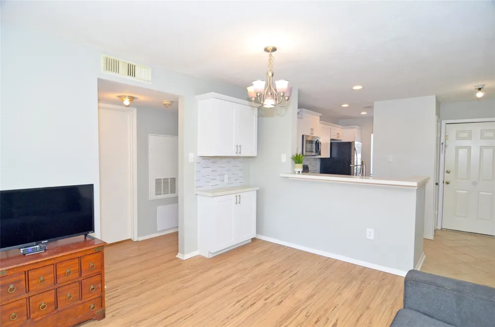 18800 Egret Bay Boulevard #1201 Webster, TX 77058