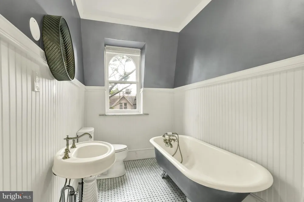 800 3RD STREET Reading, PA 19601