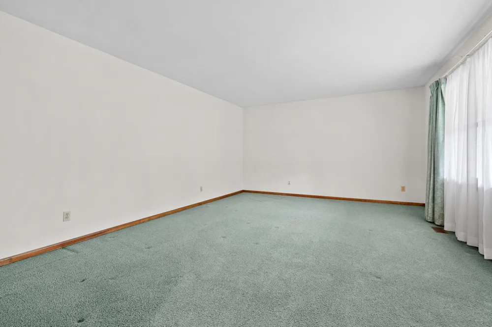 52135 Nancy Lane Three Rivers, MI 49093