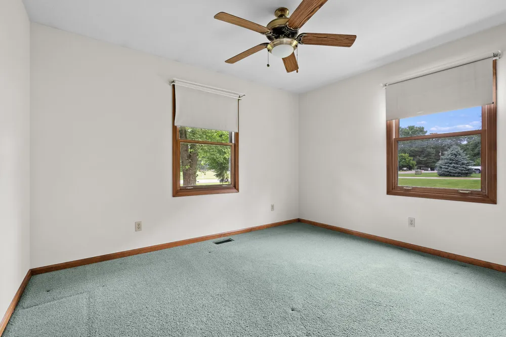 52135 Nancy Lane Three Rivers, MI 49093