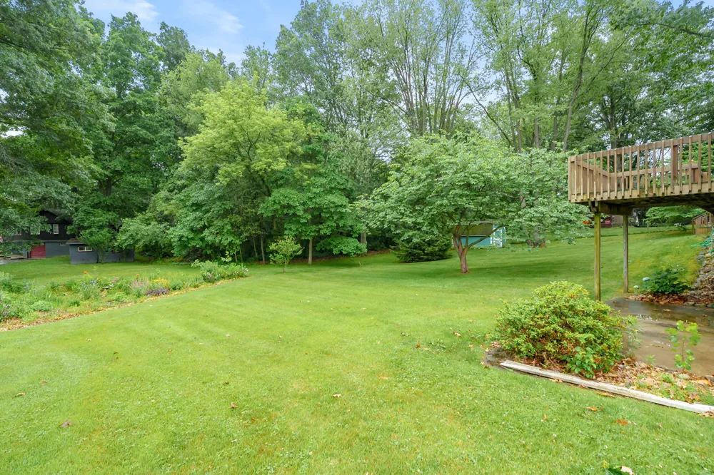 52135 Nancy Lane Three Rivers, MI 49093