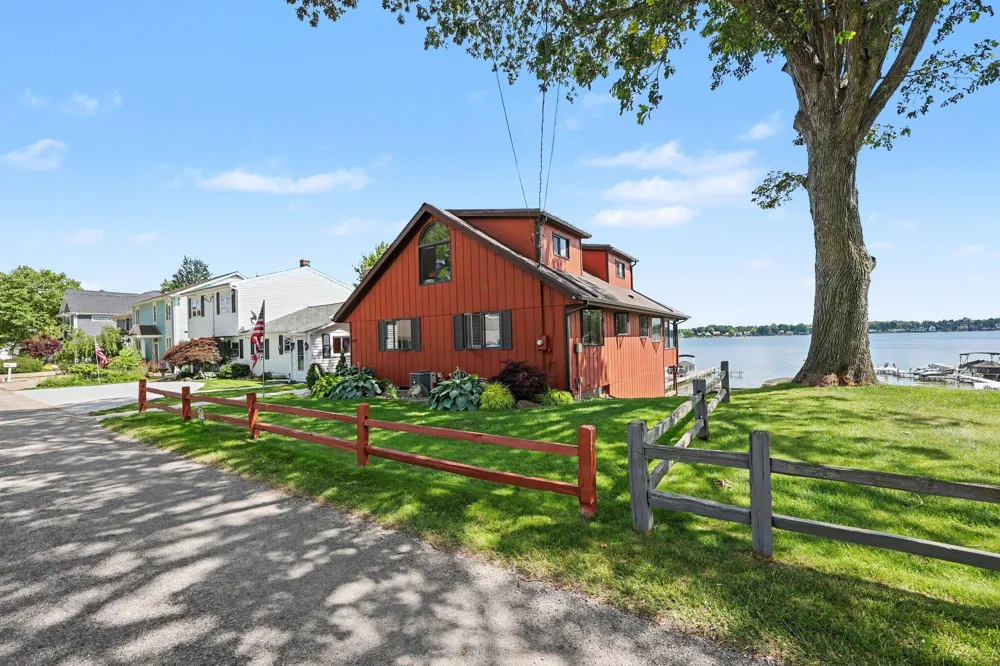 8820 Cherry Point Road Manitou Beach, MI 49253