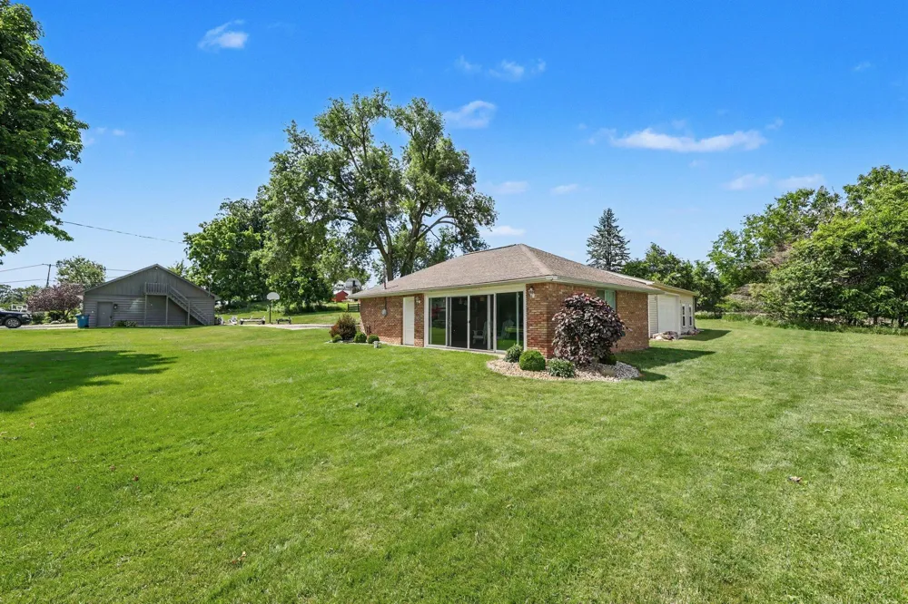 8820 Cherry Point Road Manitou Beach, MI 49253