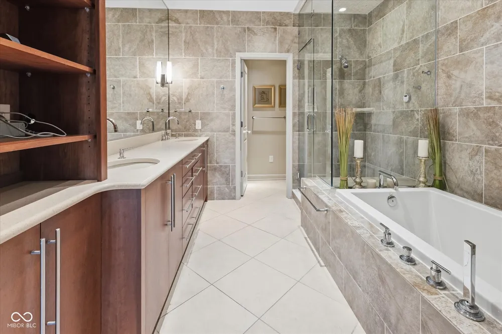 435 Virginia Avenue #604 Indianapolis, IN 46203