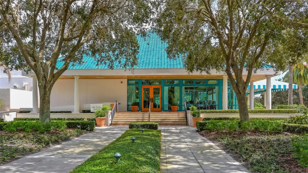 7906 WHITEBRIDGE GLEN University Park, FL 34201