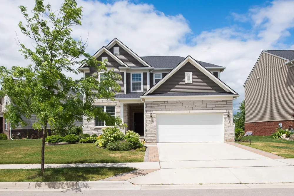 847 Groveland Circle Ann Arbor, MI 48108