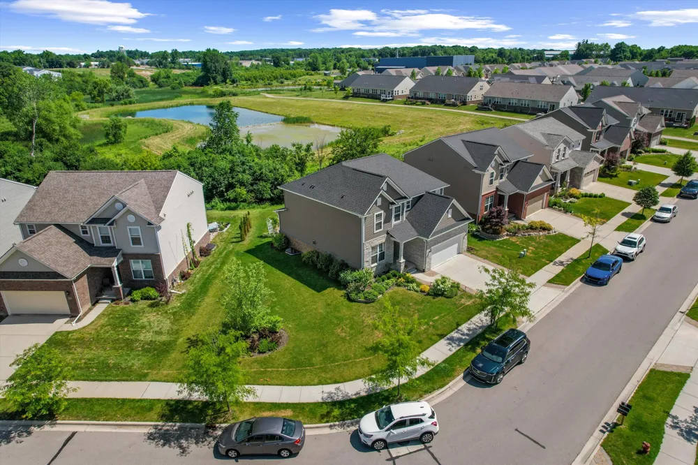 847 Groveland Circle Ann Arbor, MI 48108