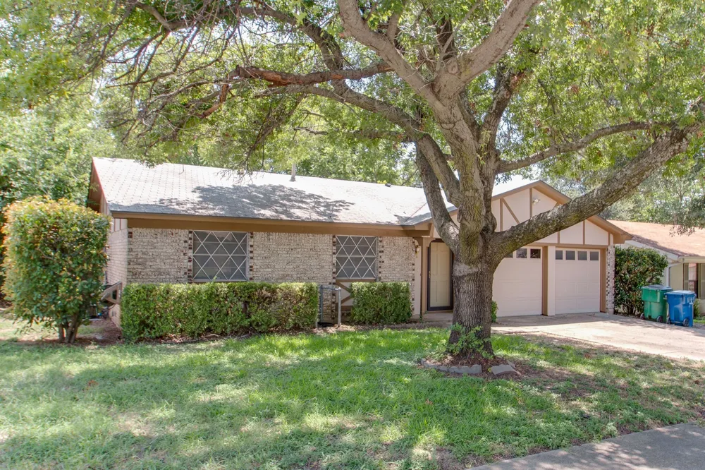 6024 Blueridge Drive Watauga, TX 76148