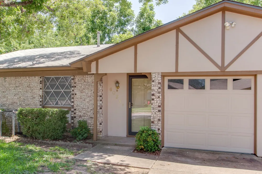 6024 Blueridge Drive Watauga, TX 76148