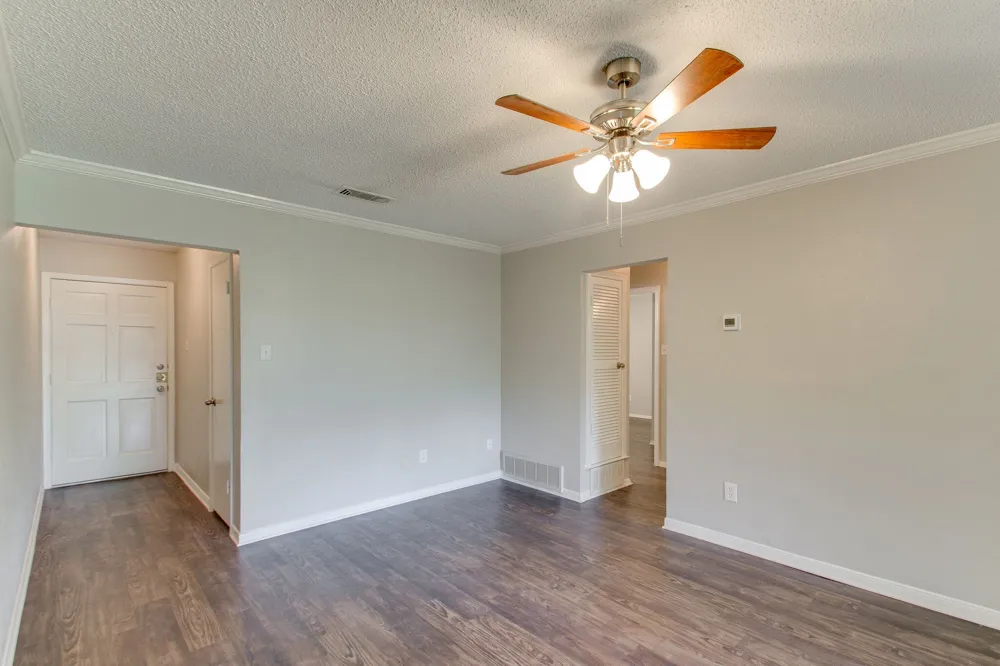 6024 Blueridge Drive Watauga, TX 76148