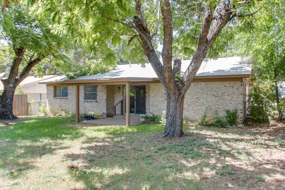 6024 Blueridge Drive Watauga, TX 76148