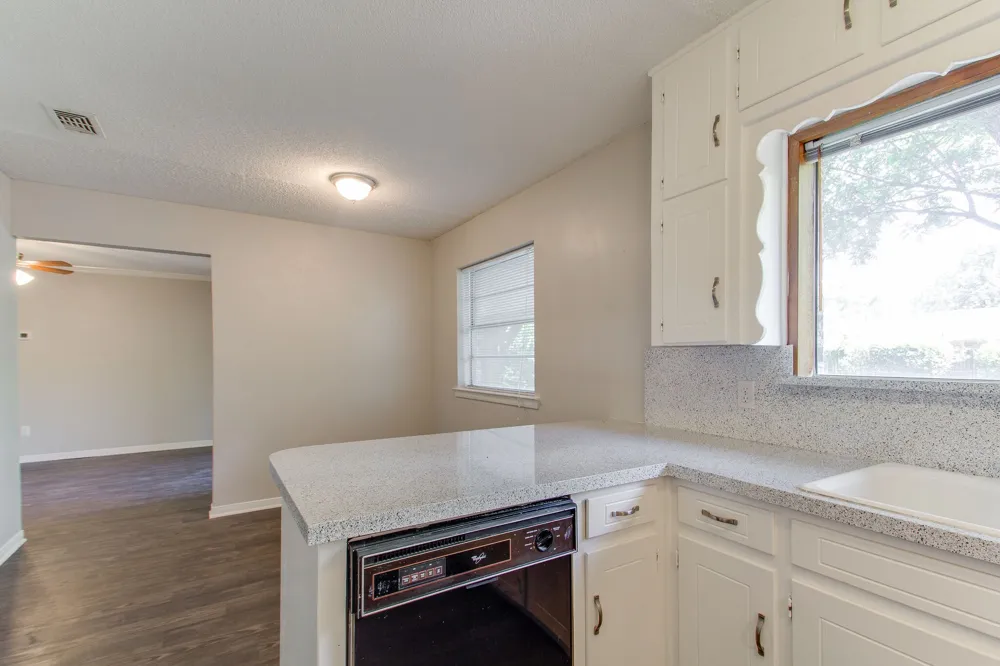 6024 Blueridge Drive Watauga, TX 76148