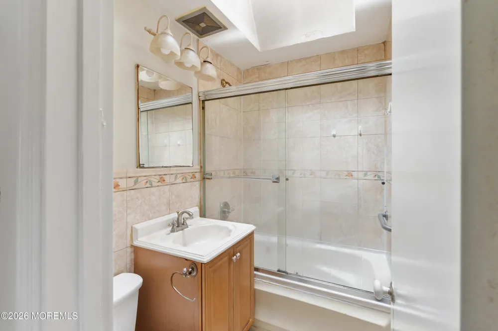 1317 Spruce Avenue Ocean, NJ 07712
