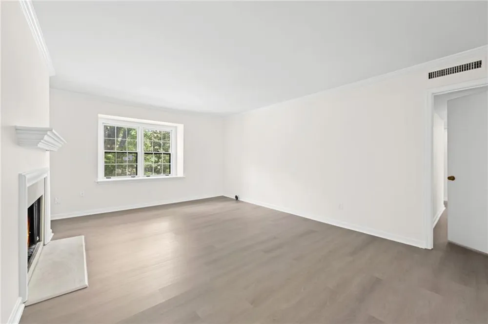 70 Chaumont Square NW Atlanta, GA 30327
