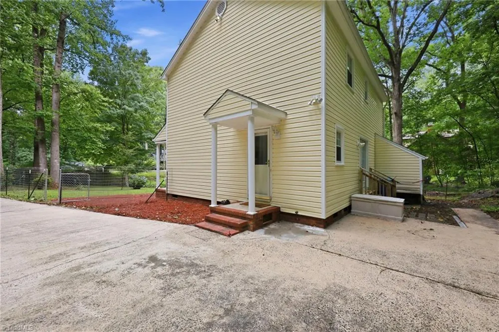 814 Baker Drive Haw River, NC 27258