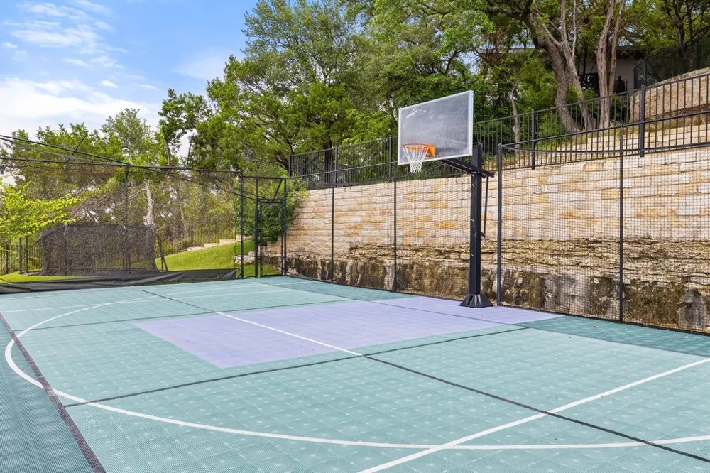 1421 Circle Ridge Drive West Lake Hills, TX 78746