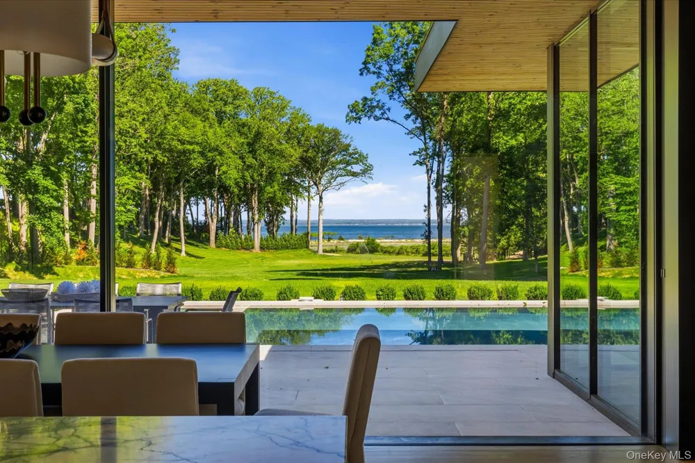 28 Watch Way Lloyd Harbor, NY 11743