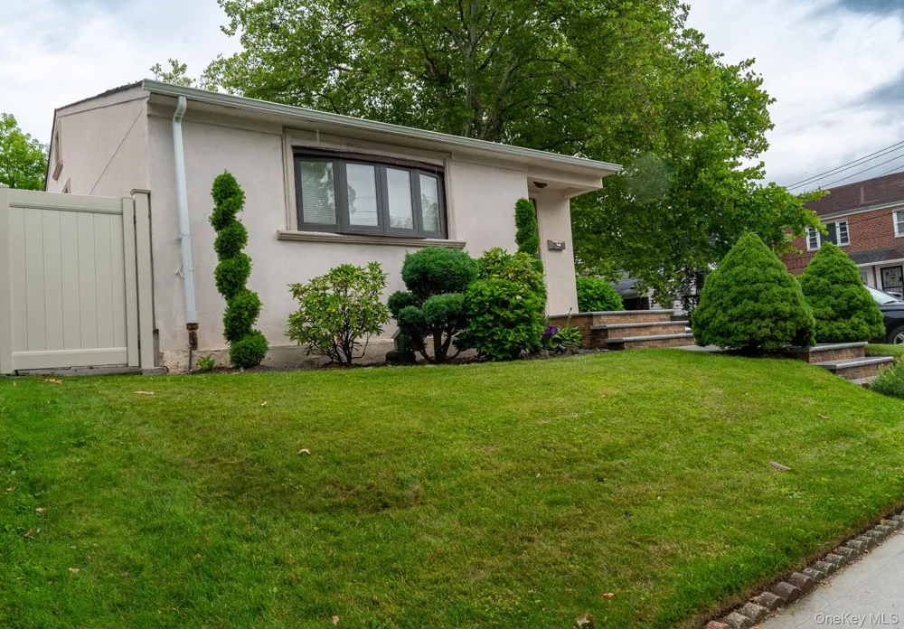 2104 157th Street Whitestone, NY 11357