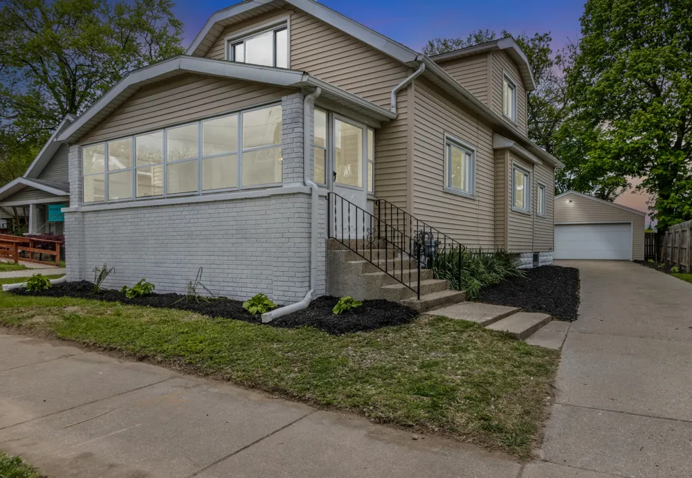 819 Harding Street NW Walker City, MI 49544
