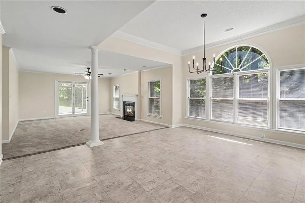 7101 Woodridge Lane Union City, GA 30291