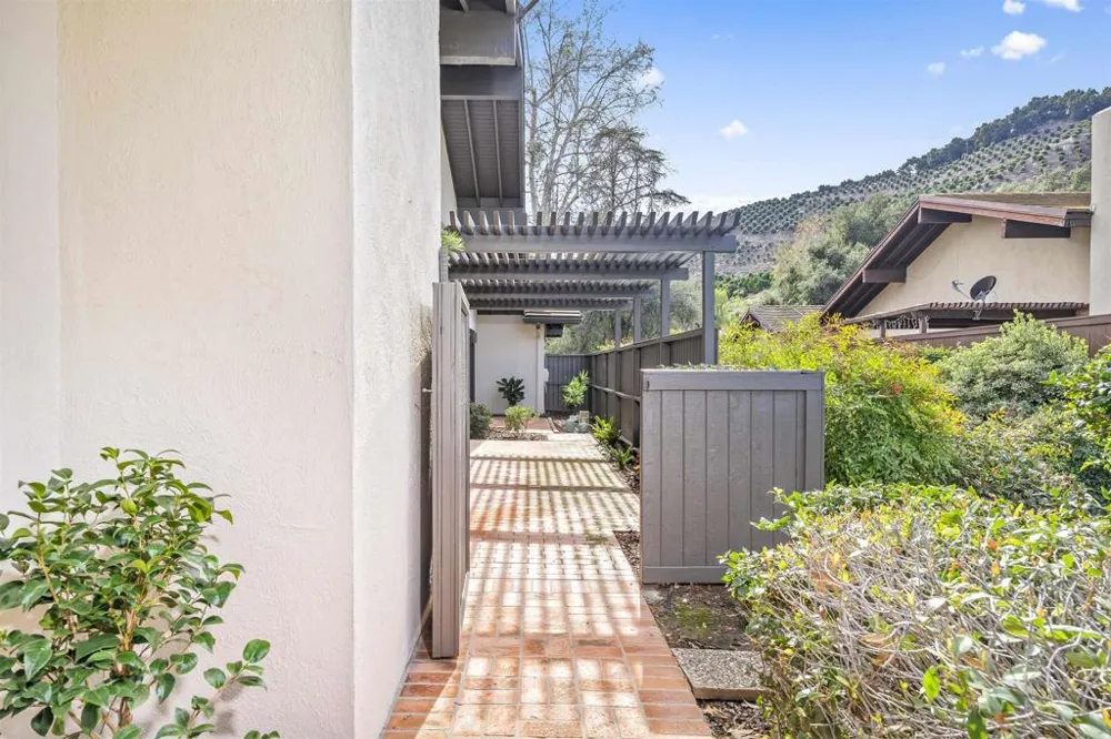 32805 Temet Drive Pauma Valley, CA 92061
