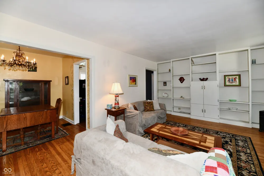 6146 Ralston Avenue Indianapolis, IN 46220