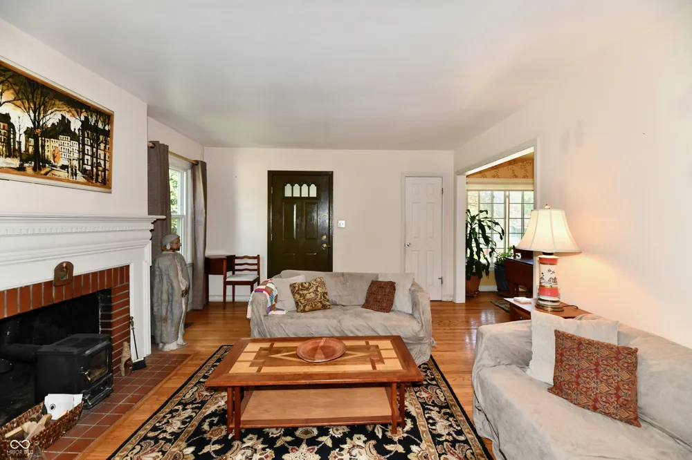 6146 Ralston Avenue Indianapolis, IN 46220