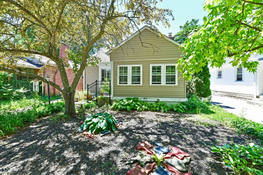 6146 Ralston Avenue Indianapolis, IN 46220