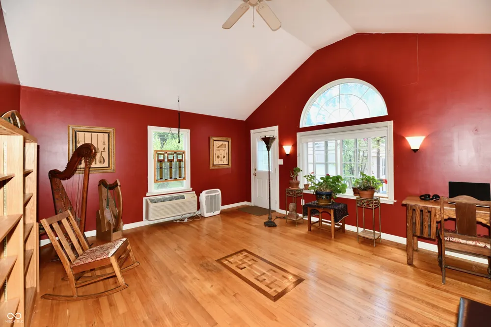 6146 Ralston Avenue Indianapolis, IN 46220
