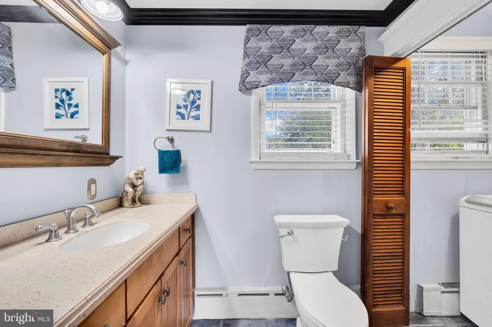 817 WASHINGTON AVENUE Palmyra, NJ 08065