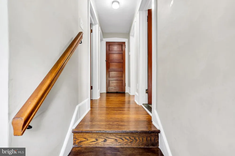 817 WASHINGTON AVENUE Palmyra, NJ 08065