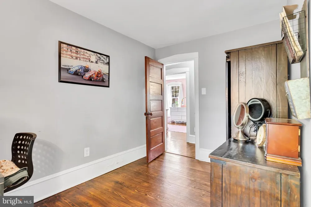817 WASHINGTON AVENUE Palmyra, NJ 08065