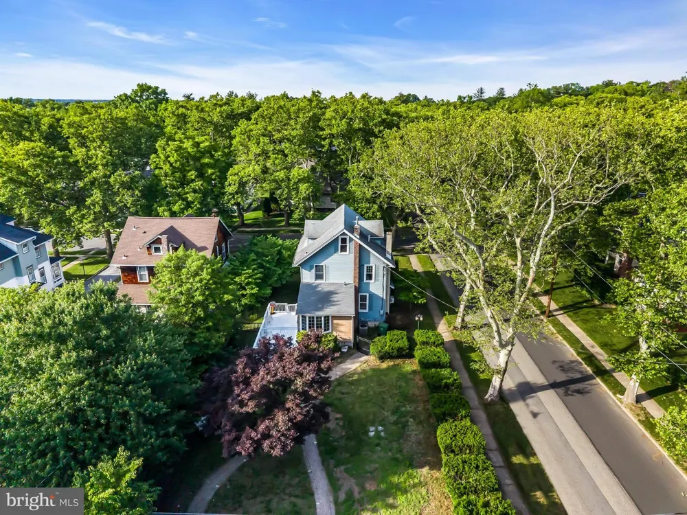 817 WASHINGTON AVENUE Palmyra, NJ 08065