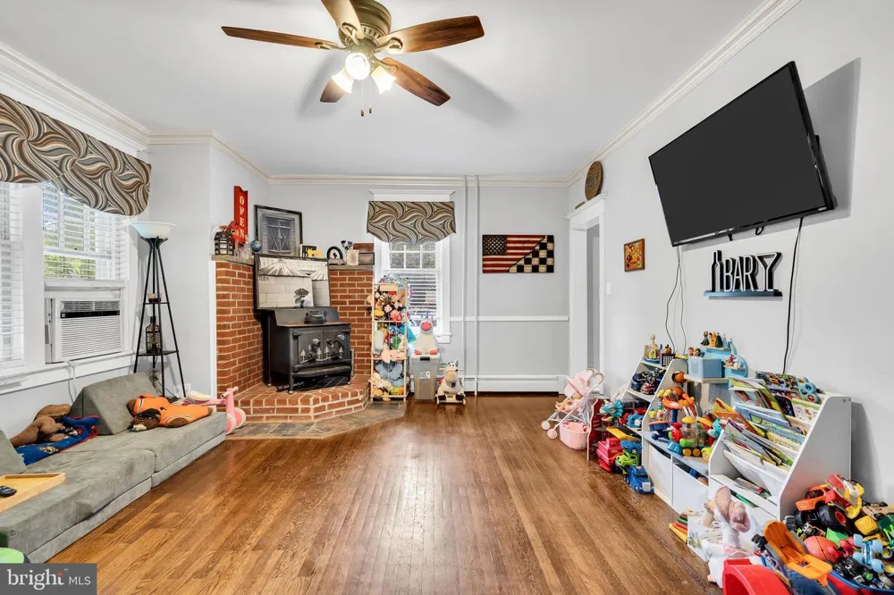 817 WASHINGTON AVENUE Palmyra, NJ 08065