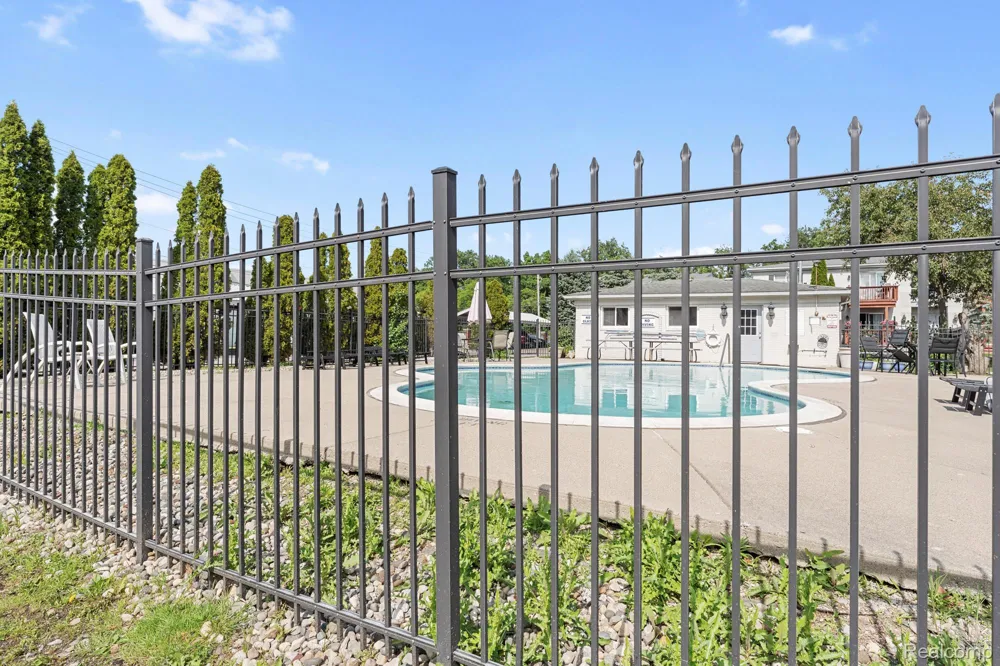 1714 Fort Street Trenton City, MI 48183